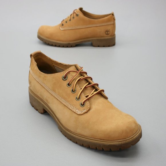 Timberland Ladies 7.5 Lyonsdale Oxford Lace-up Wheat Nubuck Low Booties 8520B - Picture 1 of 12